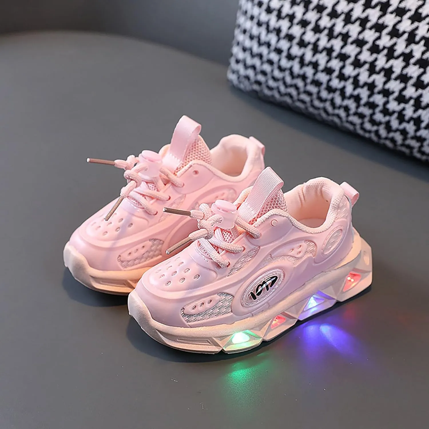 Fashion LED Light Baby Shoes Casual Children Shoes Boys Girls Sandals Soft Kids Sports Toddler Athletic Shoe