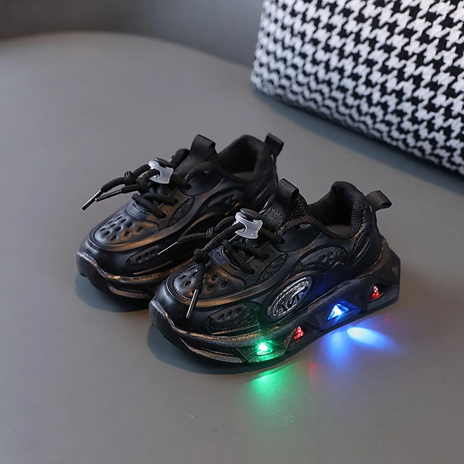 Fashion LED Light Baby Shoes Casual Children Shoes Boys Girls Sandals Soft Kids Sports Toddler Athletic Shoe