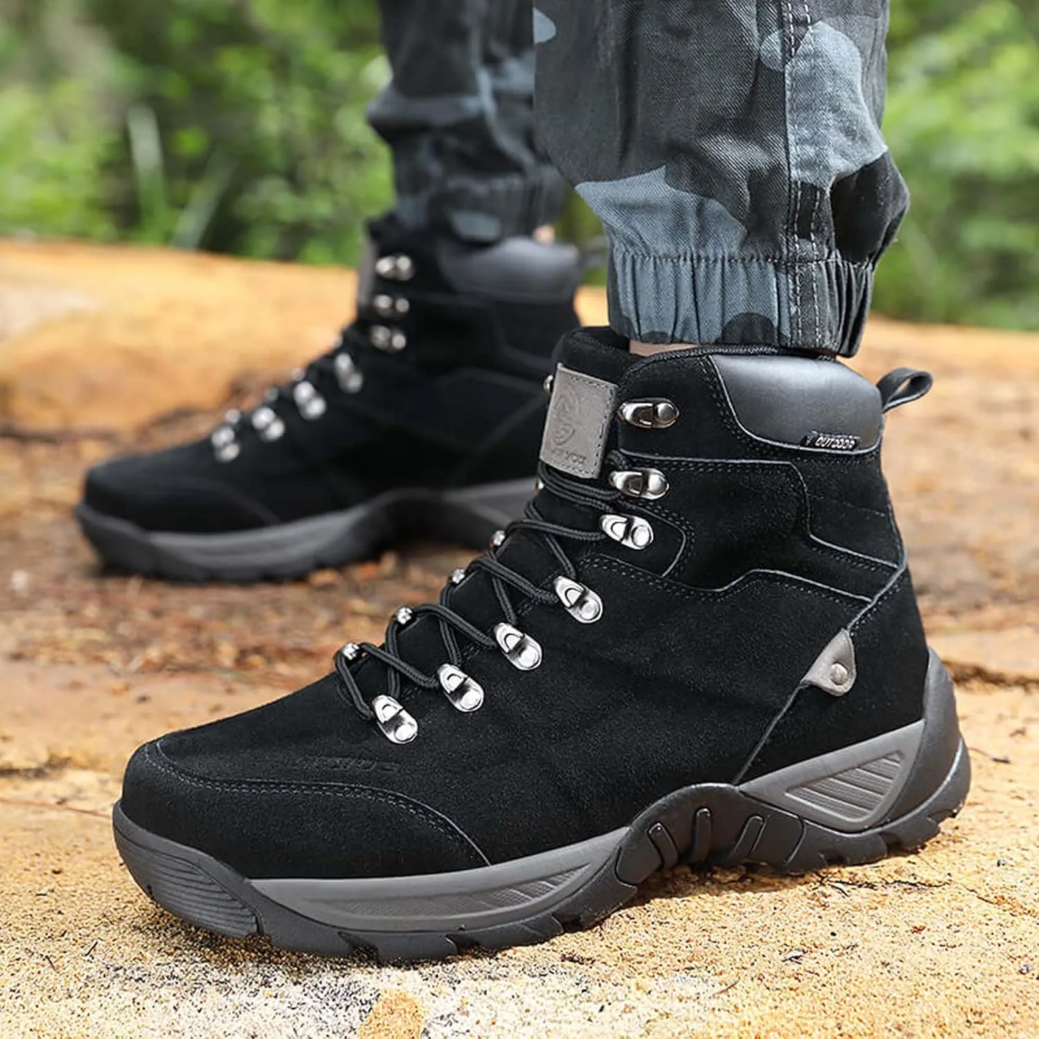 Large size outdoor ultra light military boots, high top mountaineering workwear boots
