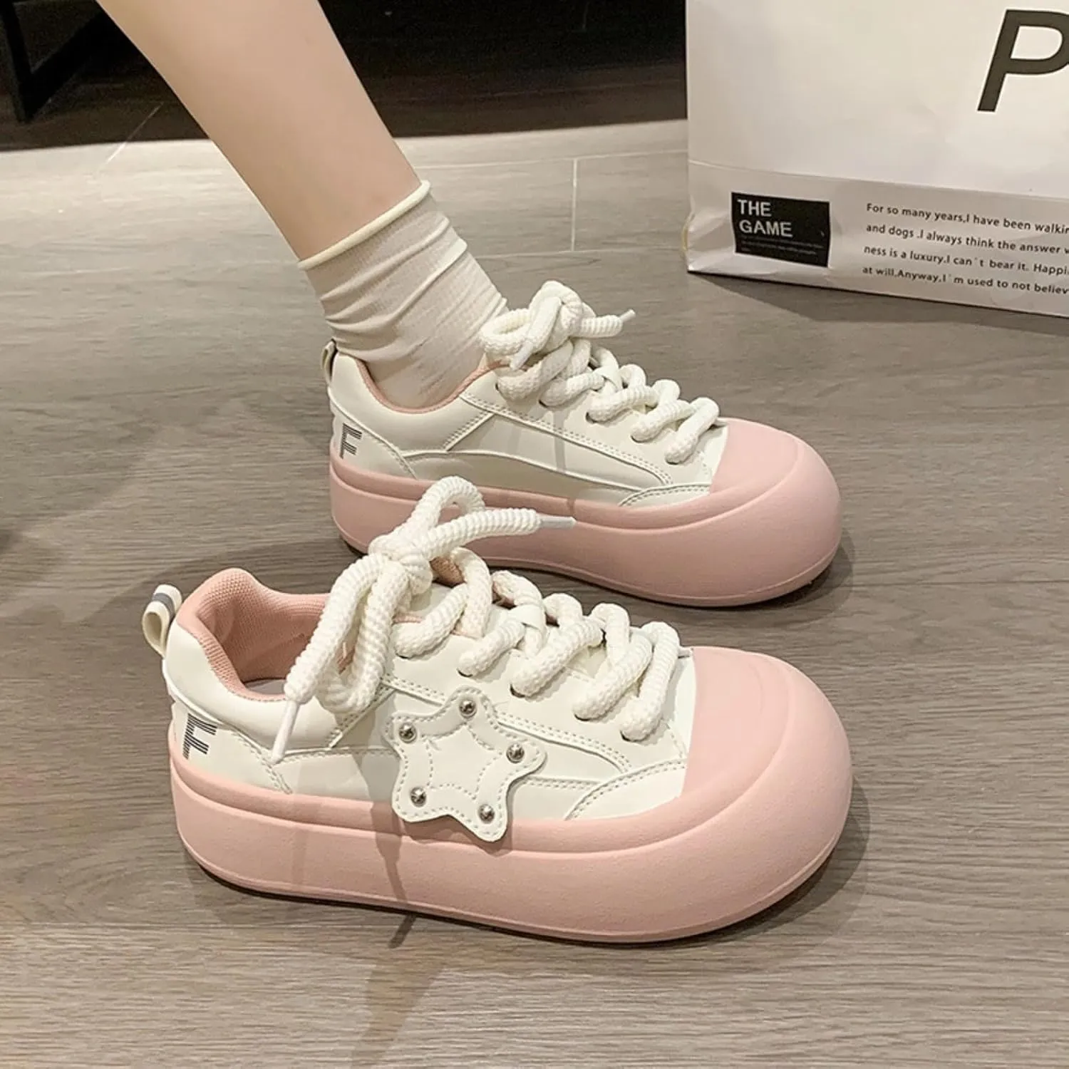 Quirky Cute Star Patch Chunky Sneakers for Women, Preppy Y2K Cute Platform Shoes, Height Boost All Season Wear