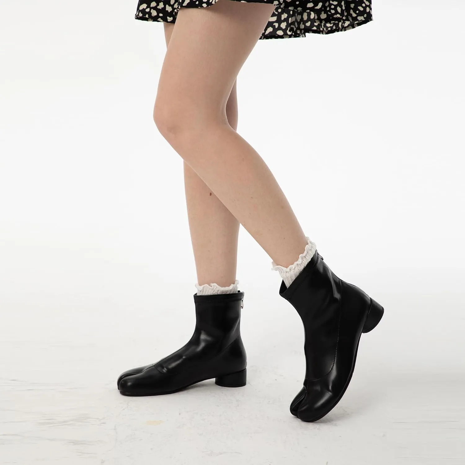 Tabi Boots Split Toe Ankle Boots for Women Japanese Ninja Shoes Low Heel Block Heels Booties Artificial Leather Boots