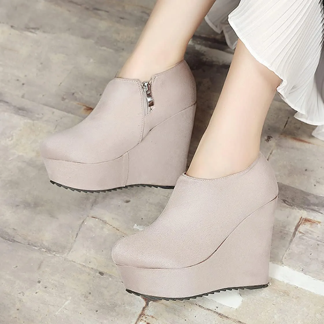 UniqueStride Women High Heel Wedge Short Ankle Boots Fashion Platform Zip up Faux Suede Ankle Booties