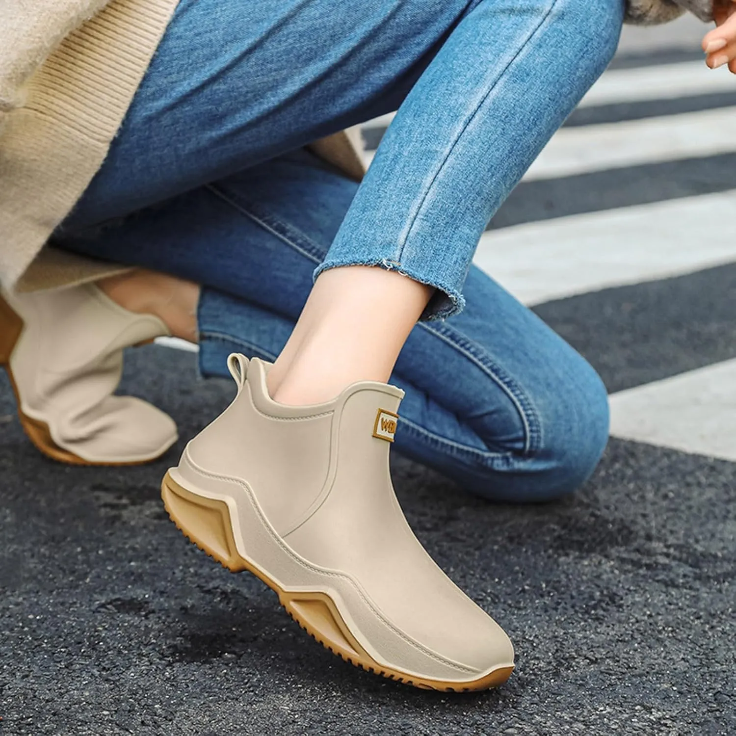 Waterproof Non-Slip Rain Boots for Outdoor, Man Women's Short Rain Boots Anti-Slipping Rainboots for Ladies Lightweight Stylish Ankle Rain Shoes Outdoor Work Booties