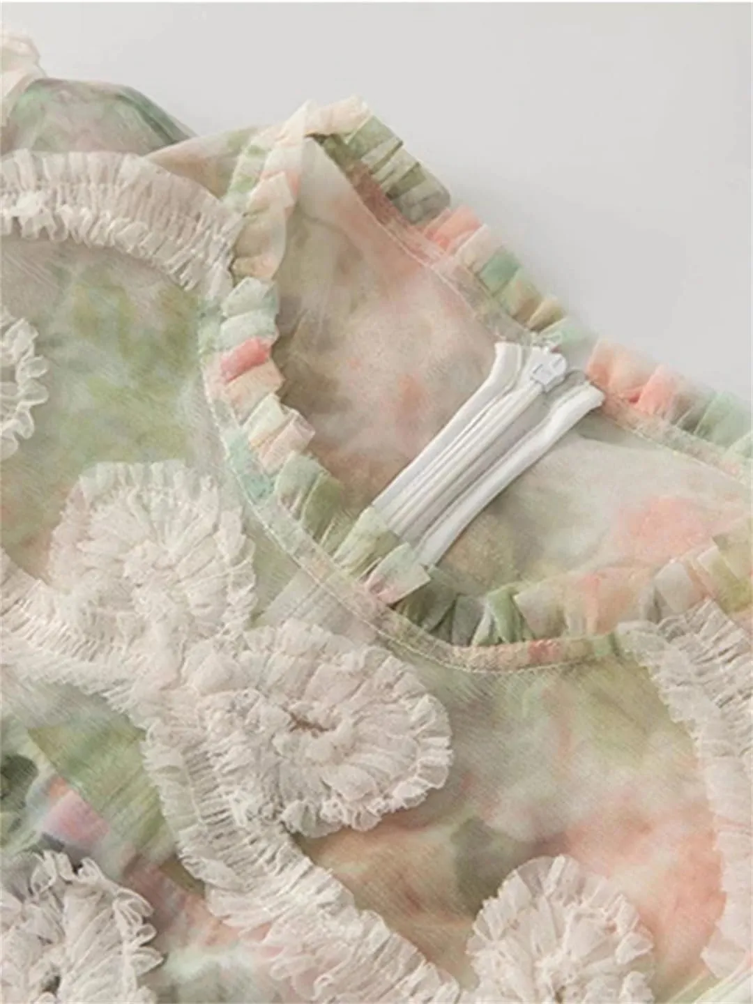 Women Mesh Printing Dresses Spliced Lace Women Round Neck Short Sleeve Pleated Dress Female