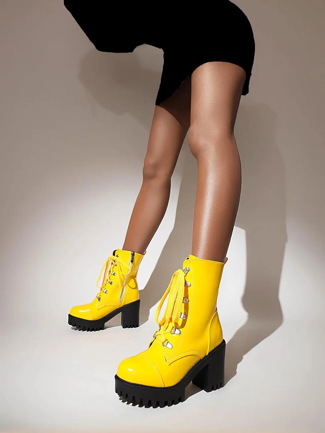 Women's Lace Up Combat Ankle Boots Platform Goth Boots Punk Motorcycle Lug Sole Ankle Booties Chunky High Heel Round Toe Side Zipper Shoes